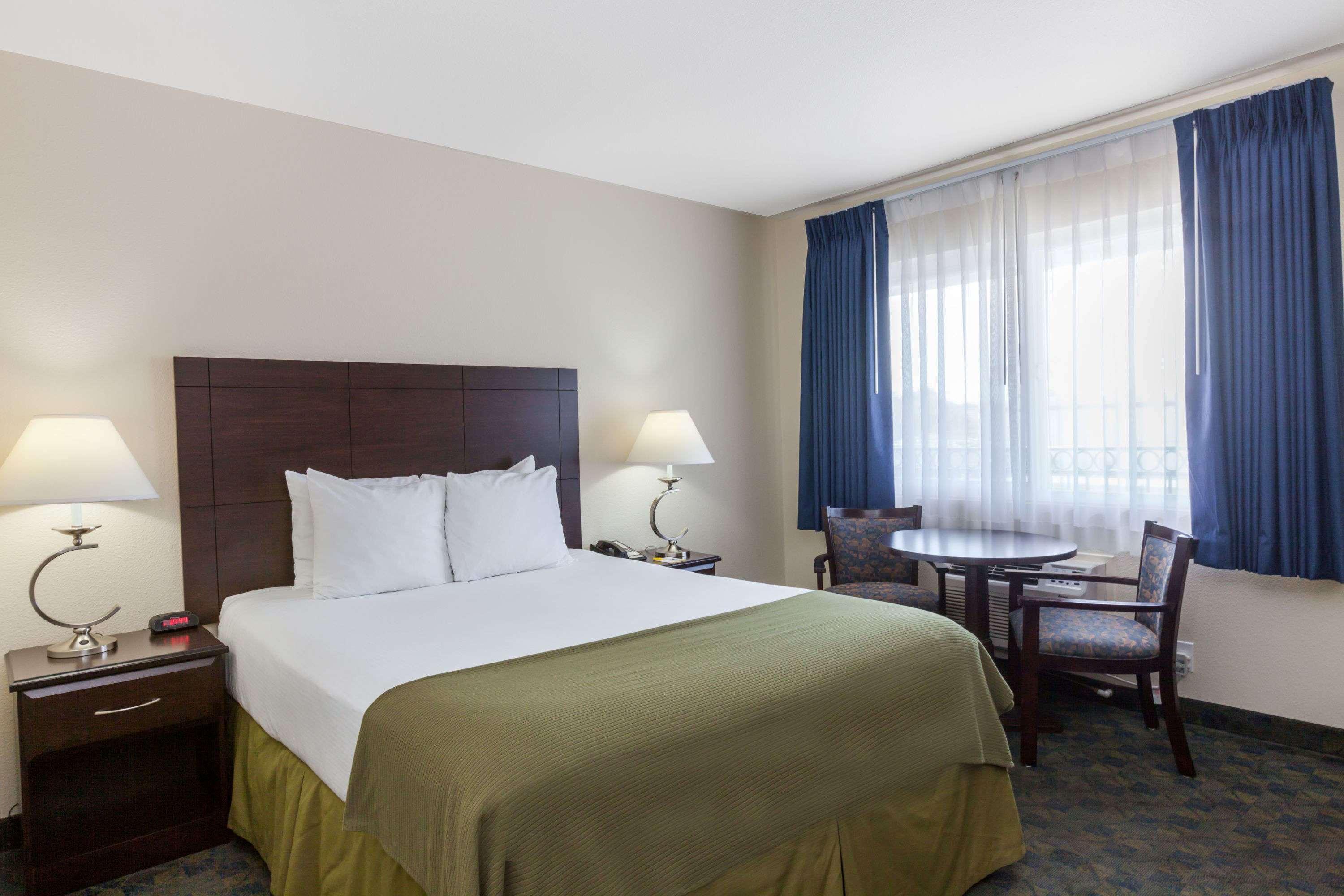 Days Inn By Wyndham Santa Maria Buitenkant foto