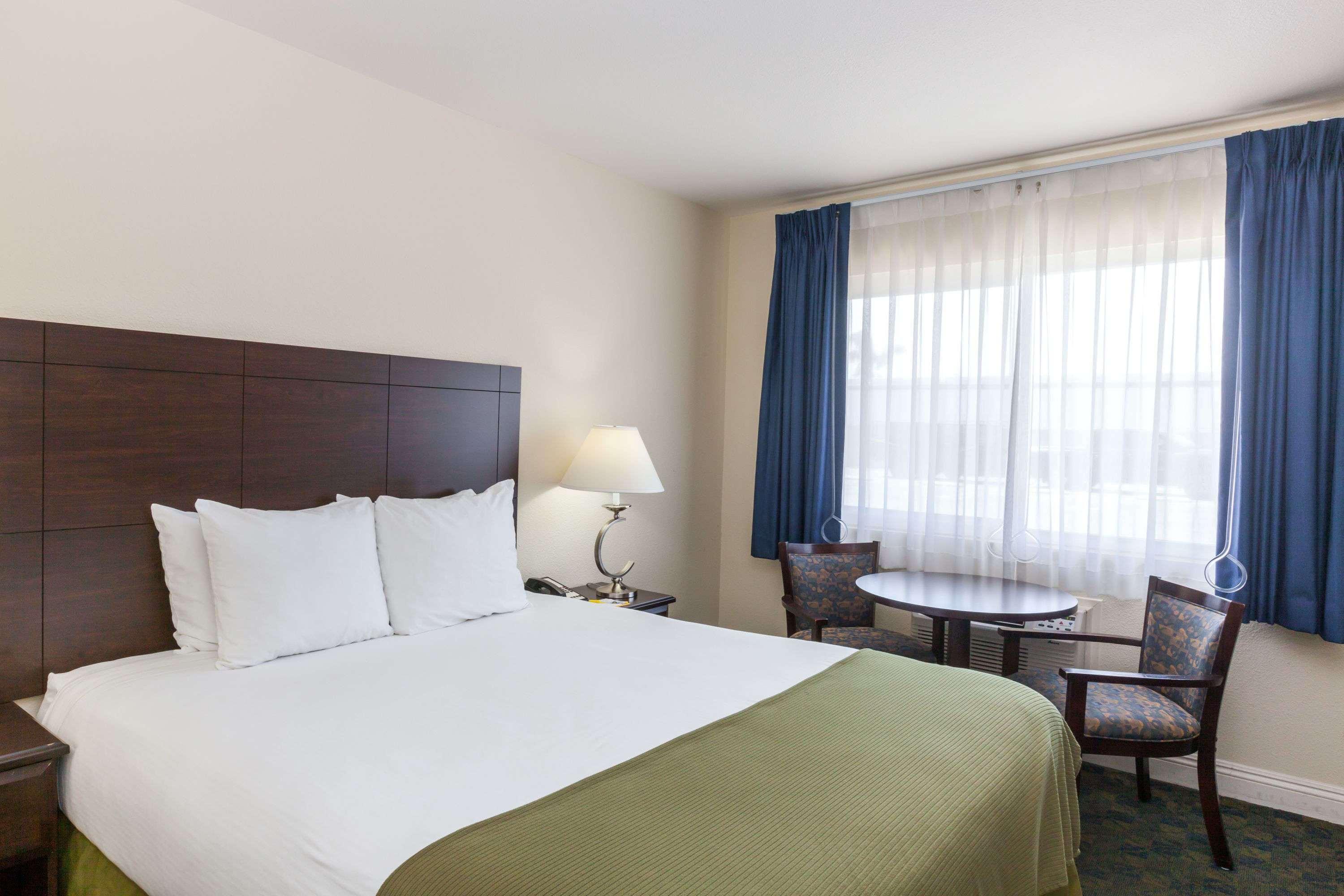 Days Inn By Wyndham Santa Maria Buitenkant foto
